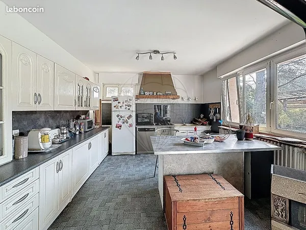 Maison 9 pièces 200 m²