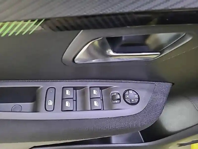 Peugeot 208 puretech 100 s&amp;s bvm6 — photo 56