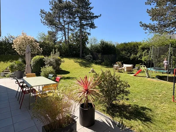 Domaine de la vigne, maison semi individuelle d'une surface de 130 m2 utiles sur une parcelle de 800