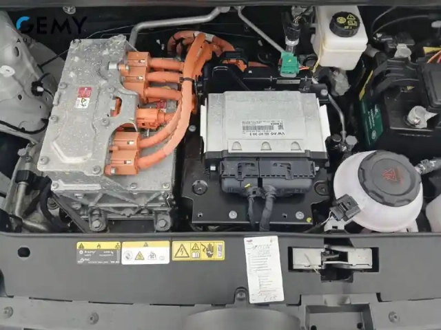 Volkswagen Up e-! 2.0 electrique — photo 33