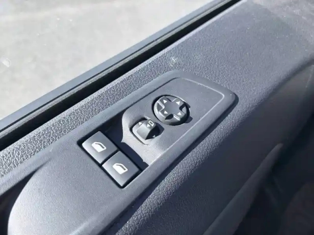 Peugeot Traveller xl 2.2 diesel 180ch s&amp;s eat8 — photo 27