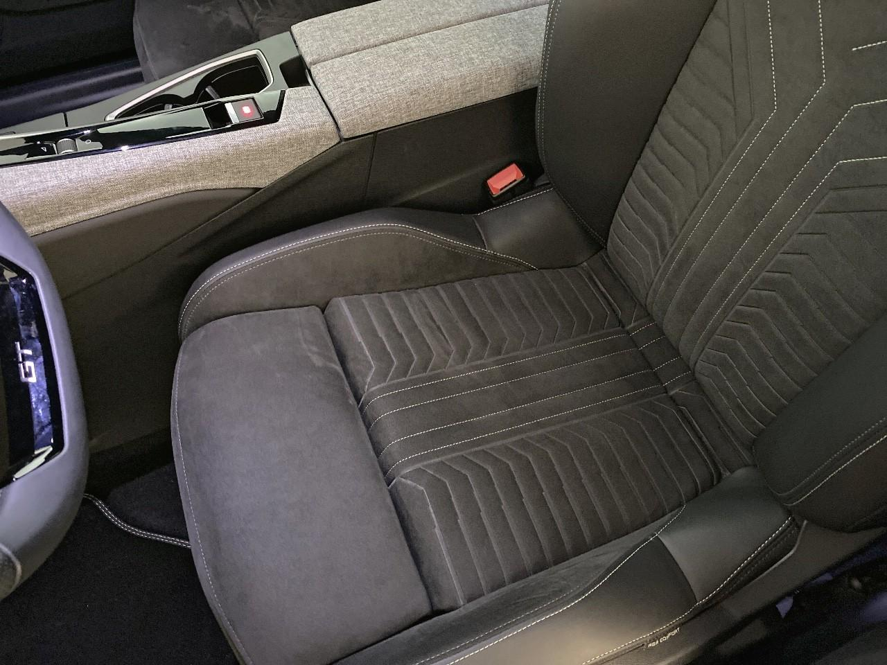 Peugeot 5008 hybrid 145 ch e-dcs6 gt — photo 9