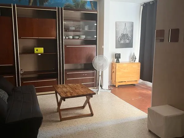 Studio meublé à louer