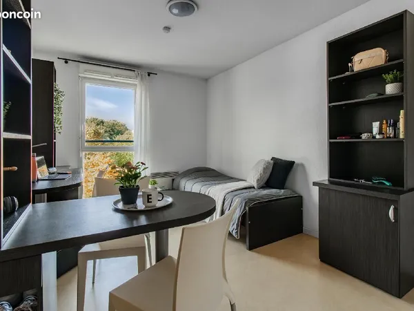 Studio 1 pièce 19 m²