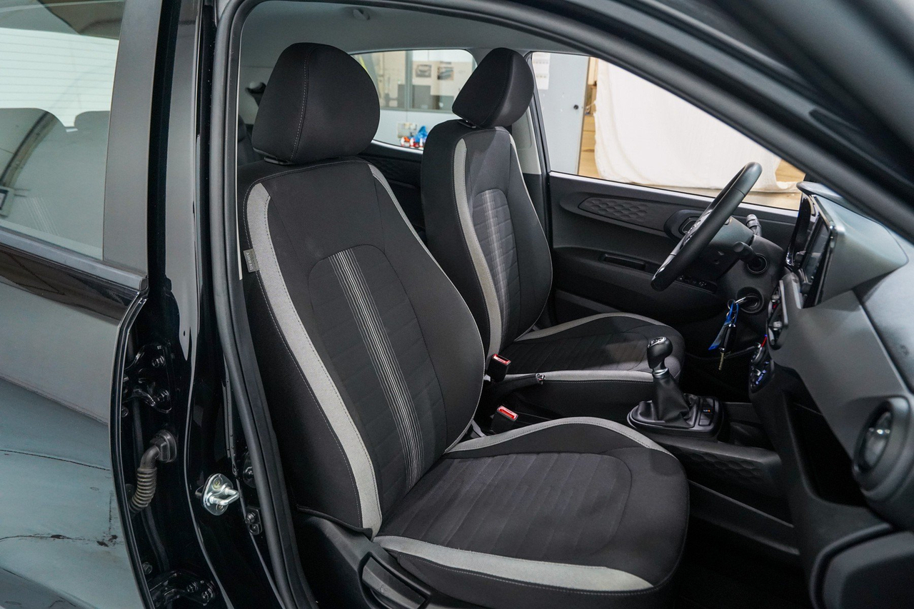 Hyundai i10 — photo 15