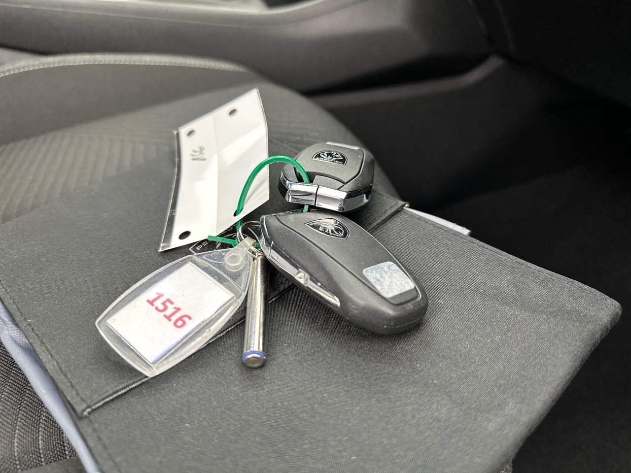 Peugeot 308 puretech 110ch s&s bvm6 active pack — photo 33