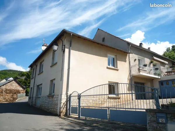 Bel appartement situé au rdc d'une maison