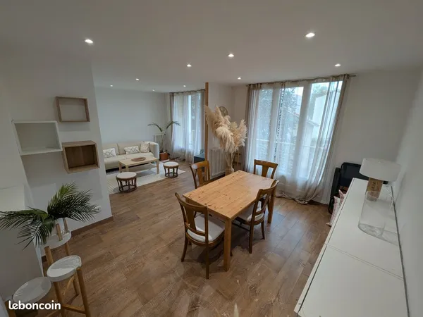 T3-T4 meublé 65 m² - double séjour + 2 chambres - 10 min à pied de la gare - Châteauvert