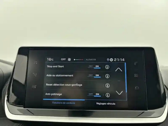 Peugeot 208 puretech 100 s&amp;s bvm6 — photo 70