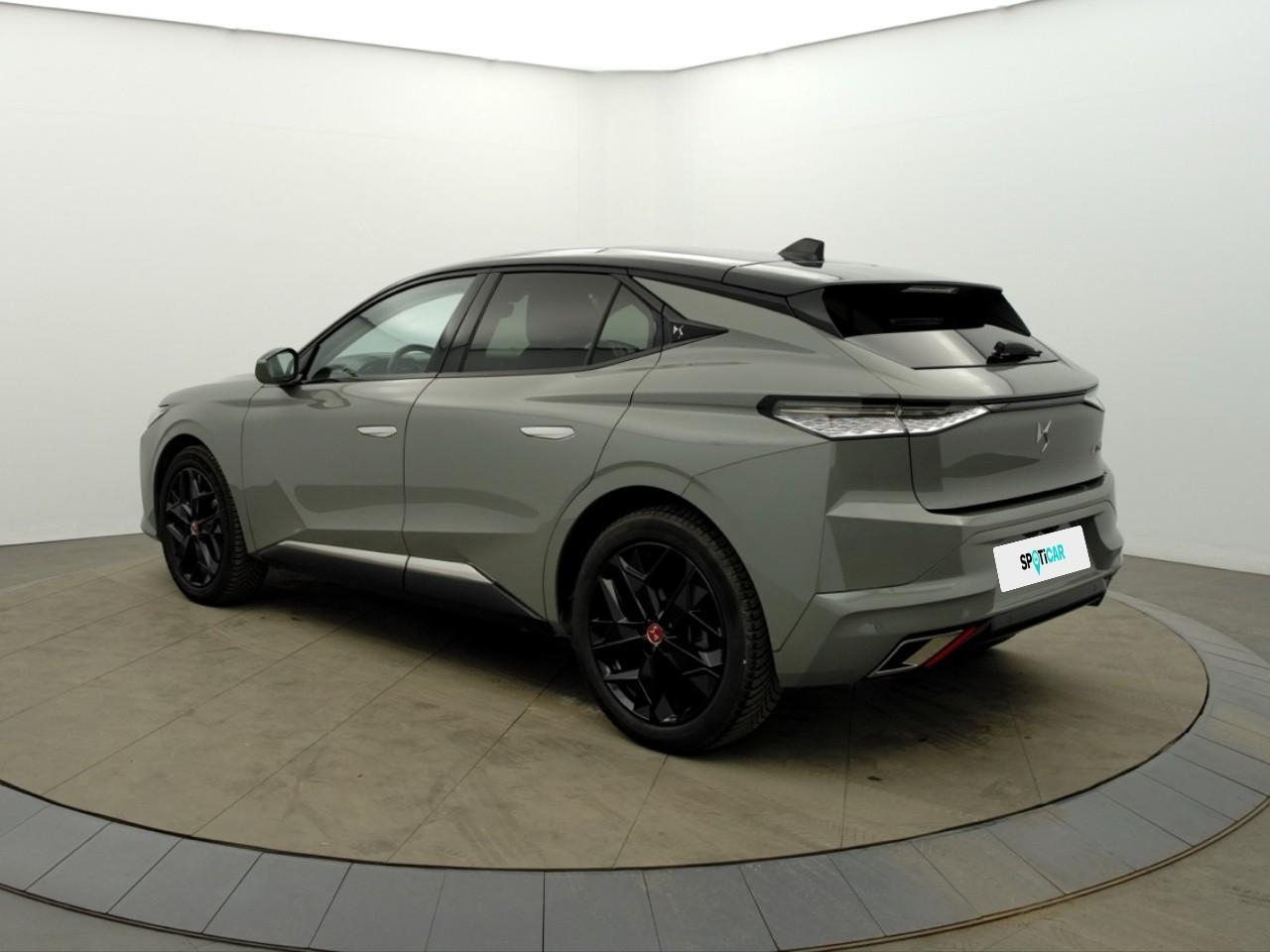 Ds Ds 4 puretech 130 eat8 performance line+ — photo 3