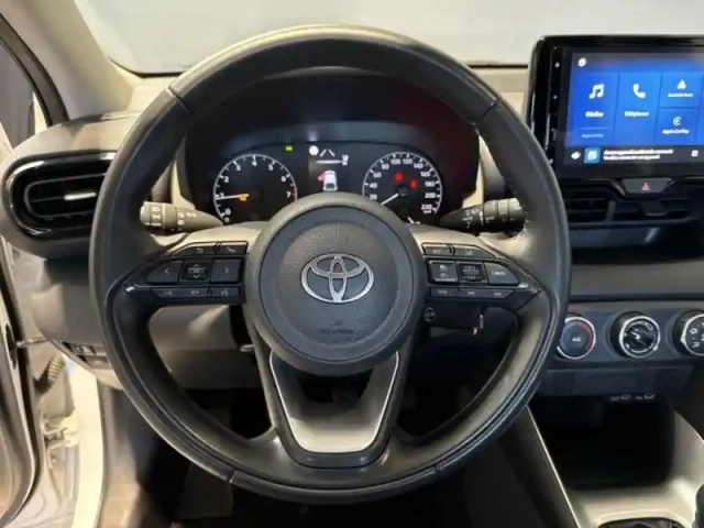 Toyota Yaris 120 vvt-i dynamic business 5p mc24 — photo 6