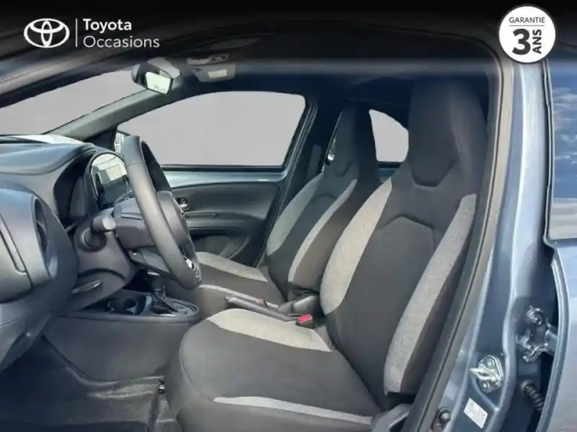 Toyota Aygo x 1.0 vvt-i 72ch dynamic s-cvt my24 — photo 11