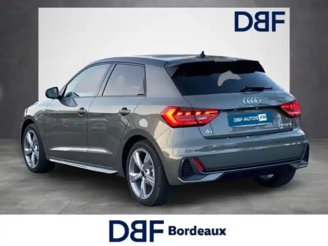 Audi A1 sportback 30 tfsi (1.0 116ch) s troni — photo 12