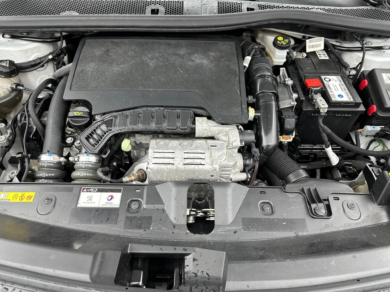 Peugeot 2008 puretech 130 s&s eat8 allure business — photo 13