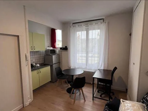 Studio 1 pièce 18 m²