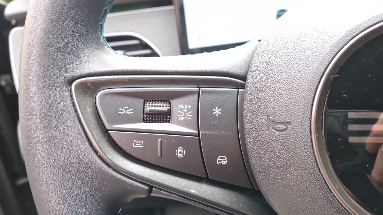 BYD Seal 6 Touring 1.5l DM-i 156 kW PHEV — photo 16