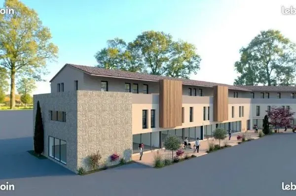 Local commercial - LAUDUN L'ARDOISE