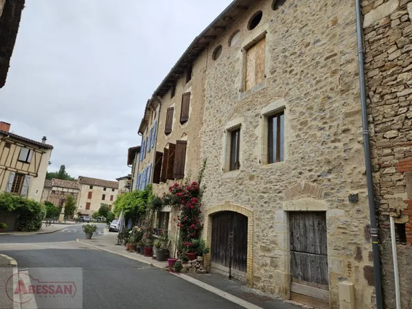 Maison de village 3 pièces 200 m²