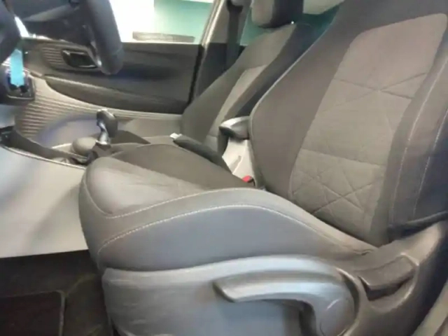 Hyundai Bayon 1.0 t-gdi 100 hybrid 48v — photo 234
