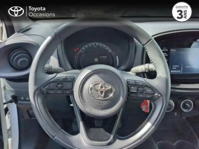Toyota Aygo X 1.0 vvt-i 72ch dynamic my23 — photo 9