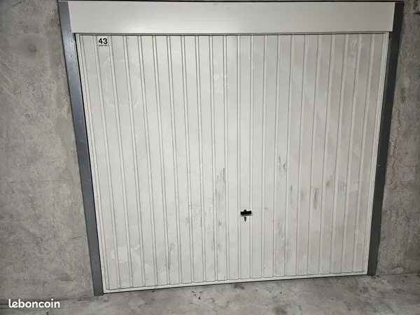 Garage/box 25 m² Montbeliard