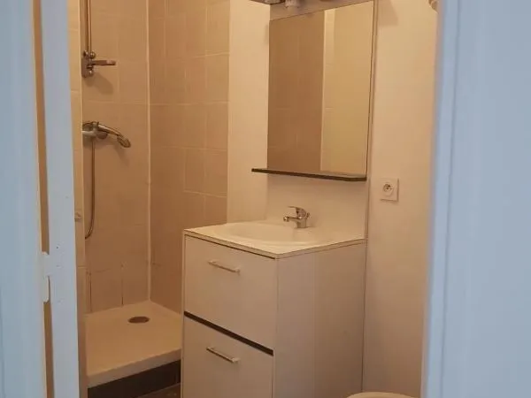 Studio / 22m² / Pont de Rungis (RER C)