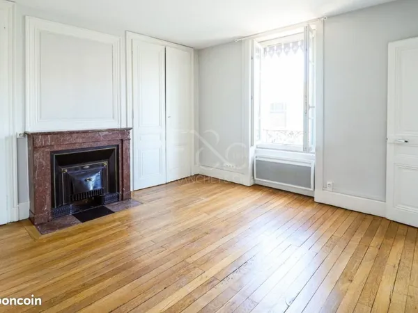 Appartement 1 pièce 49 m²