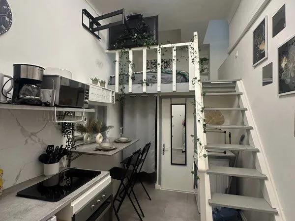 Studio meublé 800 /mois tout compris - Vieux Nice