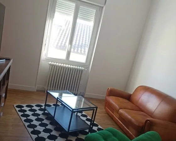 Chambre à louer au sein d'une belle maison rénovée