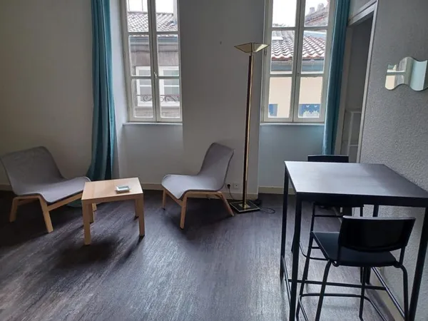 STUDIO MEUBLE - CENTRE HISTORIQUE