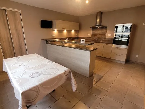 Maison confortable 166m² chauffé + fort potentiel - Proche A31