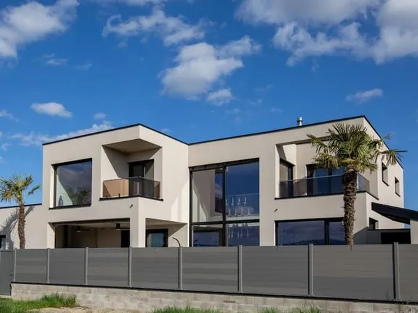 Maison 8 pièces 225 m²