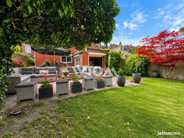 Mas 8 pièces 270 m²