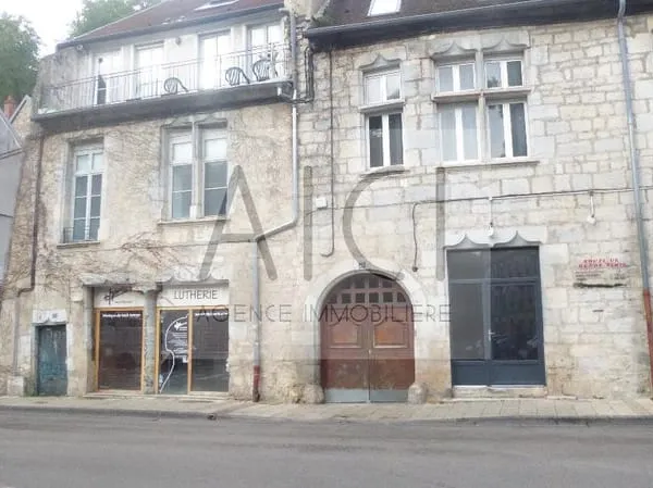 28 rue Rivotte 25000 BESANCON - 2ème étage en duplex (Apt A9 1ère cour) - Lot 20 FICHE 1281 - F1 bis