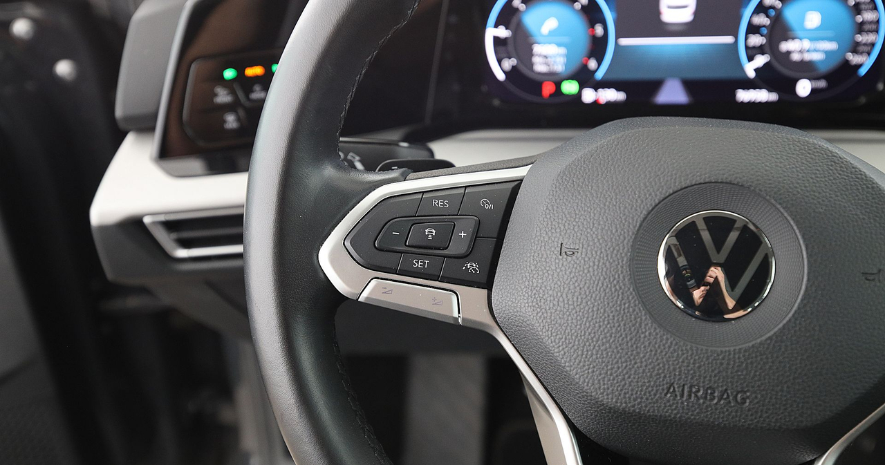 Volkswagen Golf — photo 27