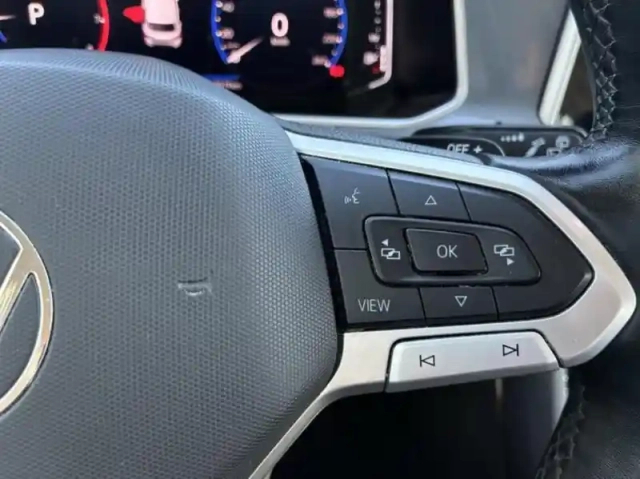 Volkswagen T-Roc 1.5 tsi evo 150ch style dsg7 — photo 15