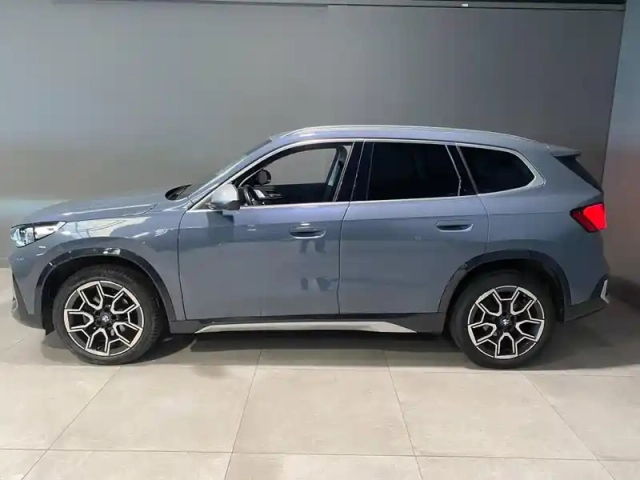 Bmw X1 sdrive18i 136ch xline — photo 4