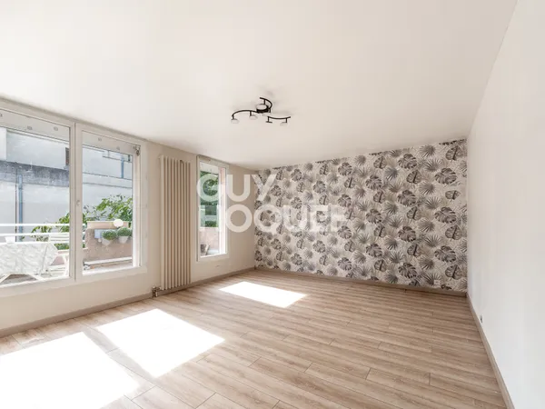 Appartement de 3 pièces en DUPLEX proche RER