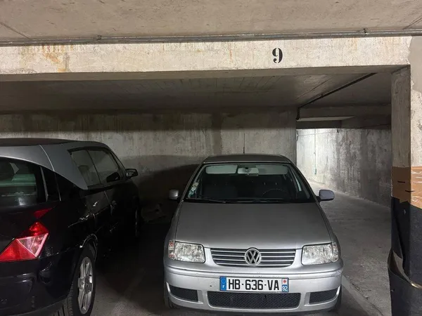 Parking 12 m²