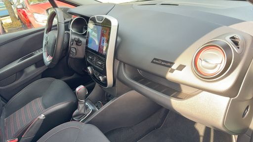 Renault Clio RS Cup 1.6 Turbo 200 EDC6 - N/A – 2018 – 114491 km – Essence – Boîte Automatique — photo 25