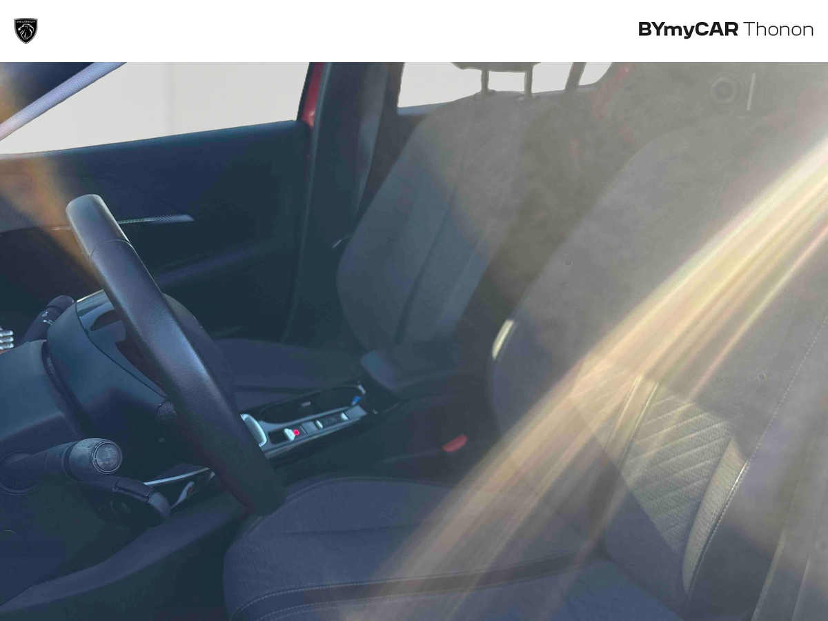 Peugeot 208 100 S&amp;S BVM6 — photo 11