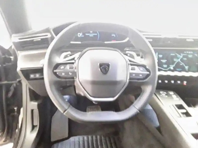 Peugeot 508 sw hybrid 180 e-eat8 — photo 13