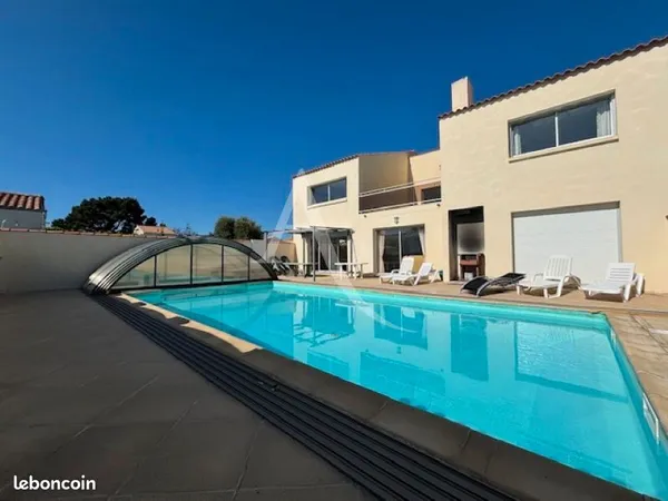 Maison 9 pièces 204 m²