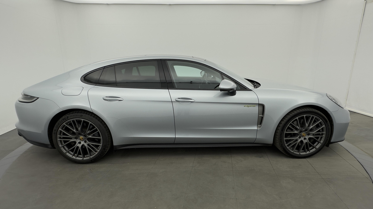 Porsche Panamera 4 V6 2.9L 462 Hybrid — photo 6