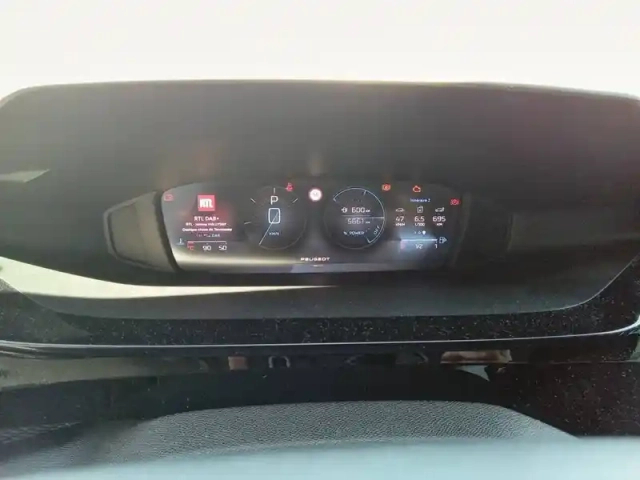 Peugeot 308 sw hybrid 145 e-dcs6 — photo 10