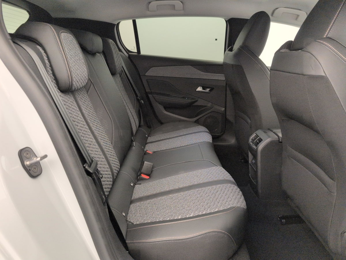 Peugeot 308 — photo 10