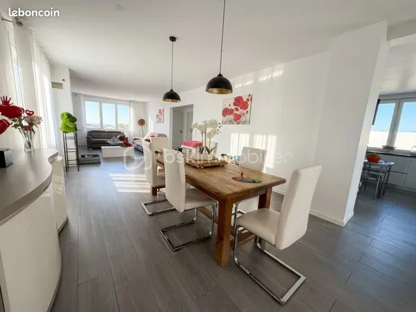 Maison 8 pièces 147 m²