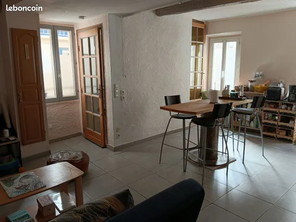 Maison A vendre: 2 appartements