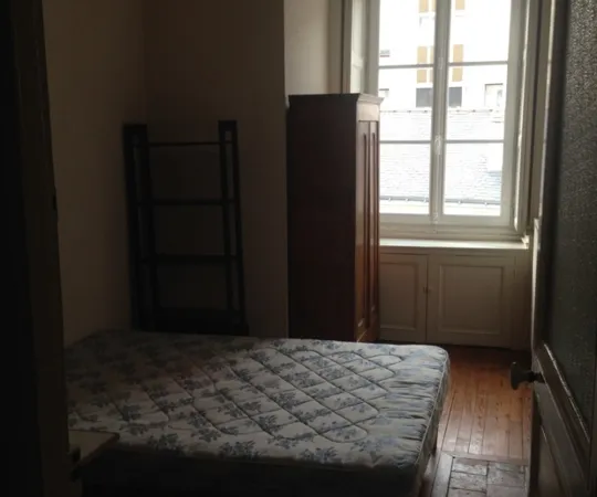Loue chambre en colocation dans appartement - 28m²