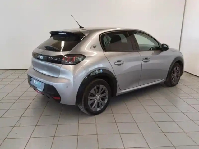 Peugeot 208 e- 136ch roadtrip — photo 2